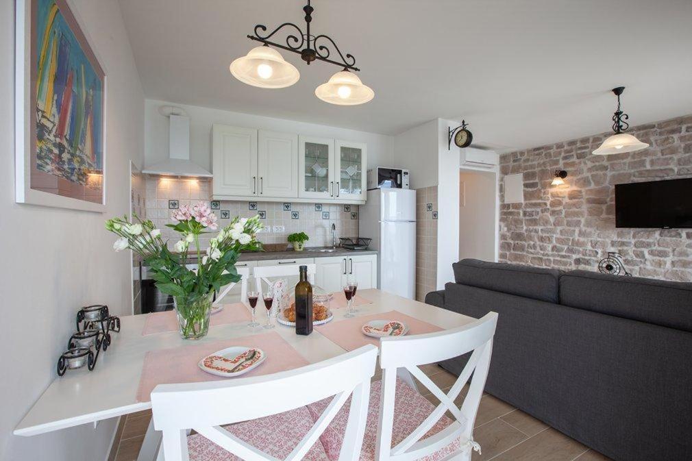 Apartmani Mirona - Tucepi Ngoại thất bức ảnh