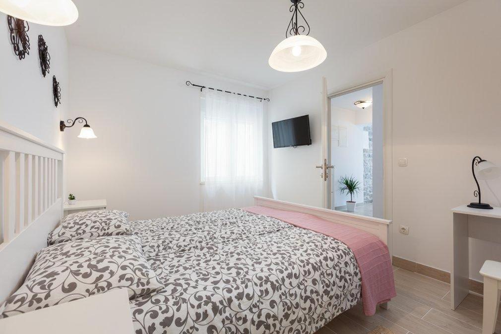 Apartmani Mirona - Tucepi Ngoại thất bức ảnh